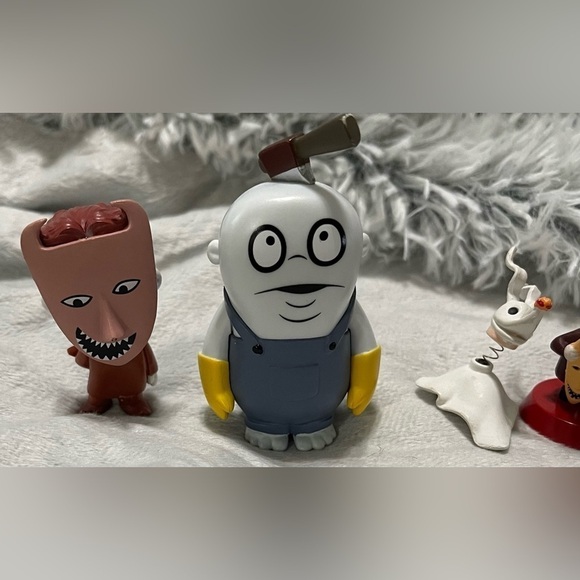 Lot of (9) Nightmare Before Christmas Figures - Picture 7 of 12